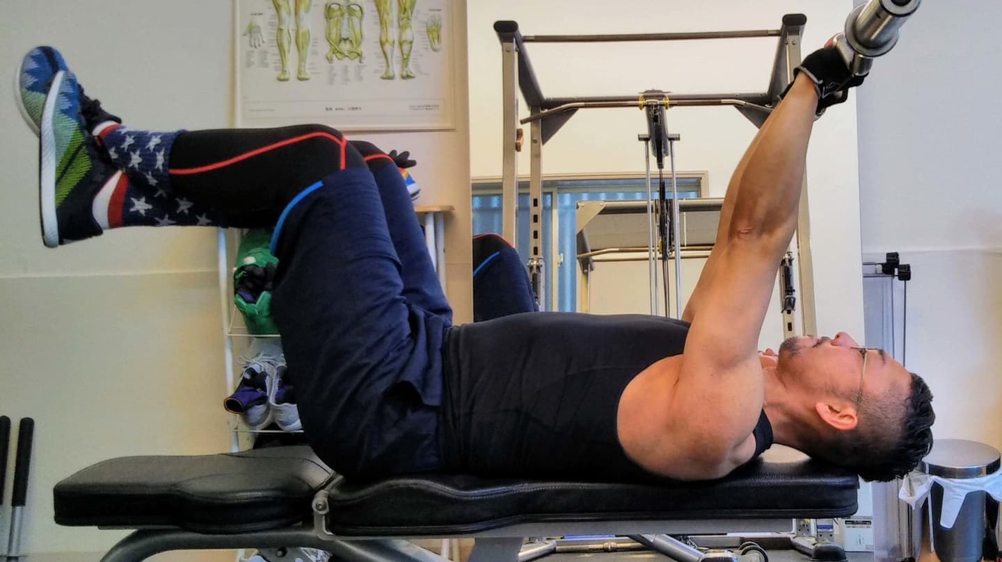 二の腕のトレーニング|奈良西大寺のパーソナルダイエットジム